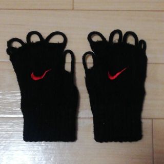 ナイキ(NIKE)のバスケット　手袋　レディース　ジュニア　ナイキ　黒(バスケットボール)