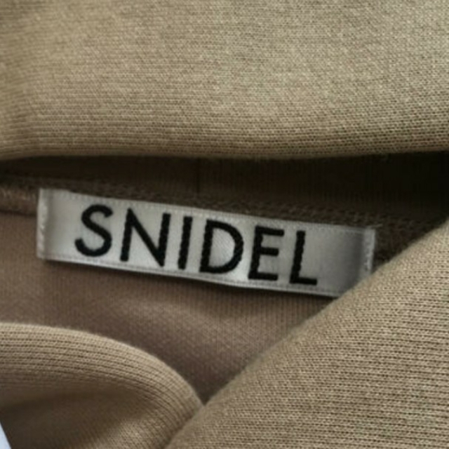 SNIDEL(スナイデル)のSNIDEL  Sustainaフーディー スナイデル レディースのトップス(パーカー)の商品写真