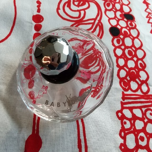 Yves Saint Laurent Beaute(イヴサンローランボーテ)のベビードール マジックオードトワレ 50ミリ コスメ/美容の香水(香水(女性用))の商品写真