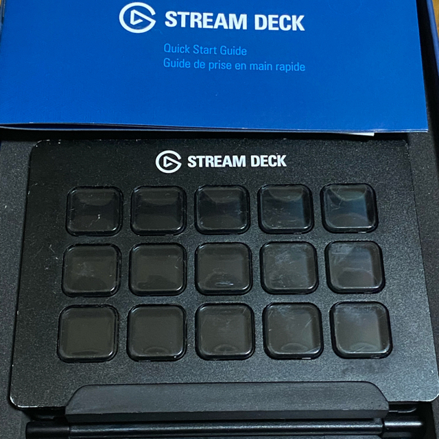 Elgato STREAM DECK スマホ/家電/カメラのPC/タブレット(PC周辺機器)の商品写真