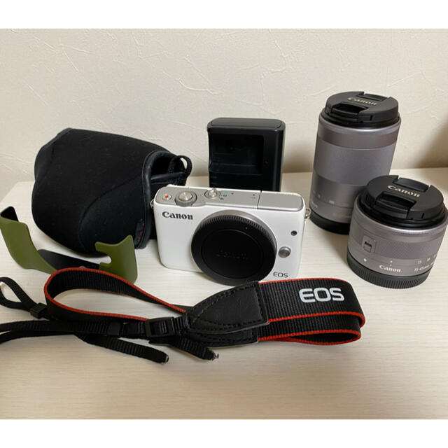 Canon EOS M10 Wズームキット WH レンズ2個付属