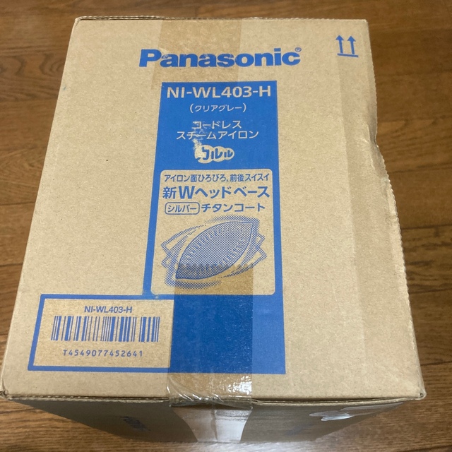 Panasonic(パナソニック)のパナソニック コードレススチームアイロン カルル クリアグレー NI-WL403 スマホ/家電/カメラの生活家電(アイロン)の商品写真