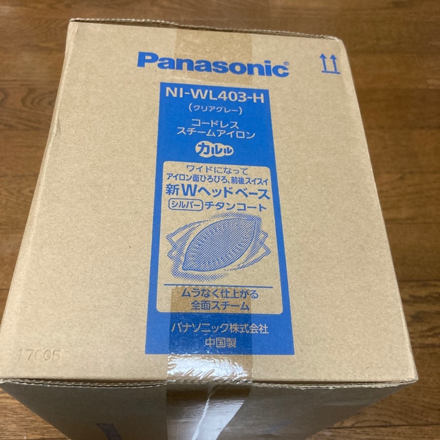 Panasonic(パナソニック)のパナソニック コードレススチームアイロン カルル クリアグレー NI-WL403 スマホ/家電/カメラの生活家電(アイロン)の商品写真