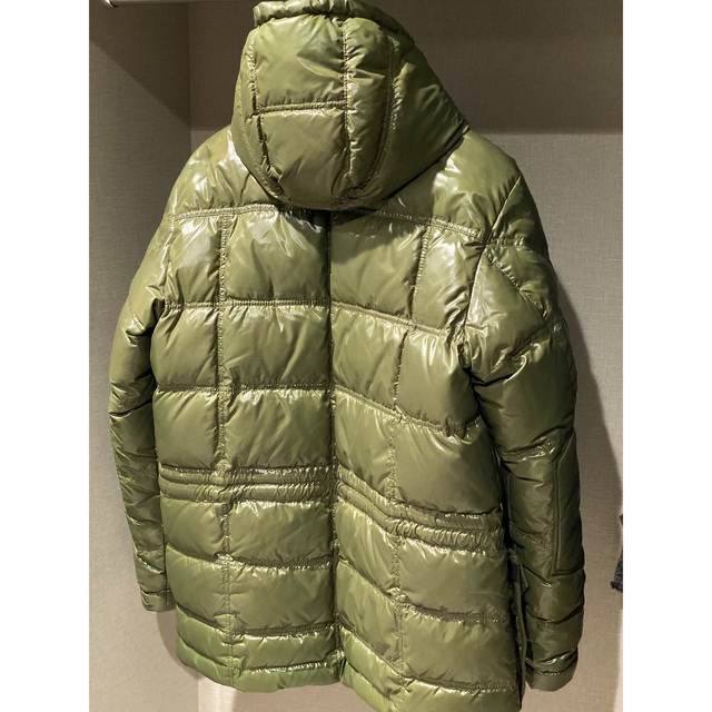 MONCLER(モンクレール)のしまうま様☆MONCLER（モンクレール）リバーシブルダウンジャケット カーキ メンズのジャケット/アウター(ダウンジャケット)の商品写真