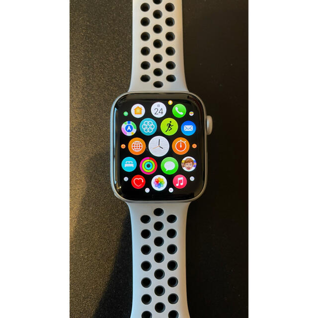 Apple Watch(アップルウォッチ)のApple Watch Nike SE GPSモデル 44mm メンズの時計(腕時計(デジタル))の商品写真