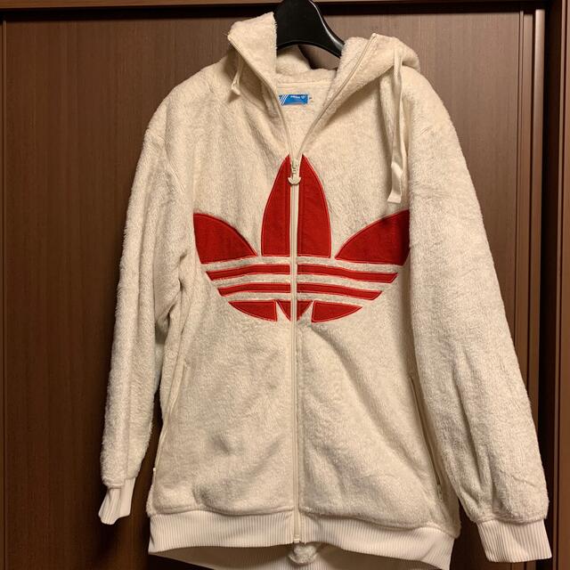 adidas パーカー