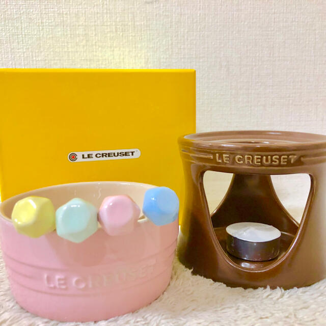 LE CREUSET(ルクルーゼ)のLE CREUSET 新品ル・クルーゼミニフォンデュセットピック4本付き 廃盤 インテリア/住まい/日用品のキッチン/食器(鍋/フライパン)の商品写真