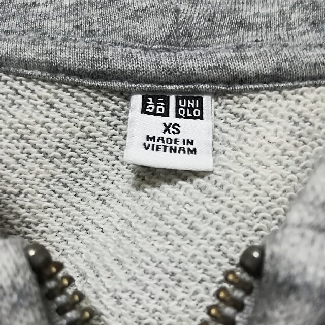 UNIQLO(ユニクロ)のUNIQLO　霜降り　グレー　パーカー　XS　綿　スウェット レディースのトップス(パーカー)の商品写真