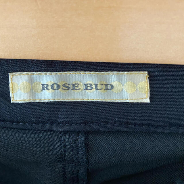 ROSE BUD(ローズバッド)のROSE BUD 黒スキニー レディースのパンツ(スキニーパンツ)の商品写真