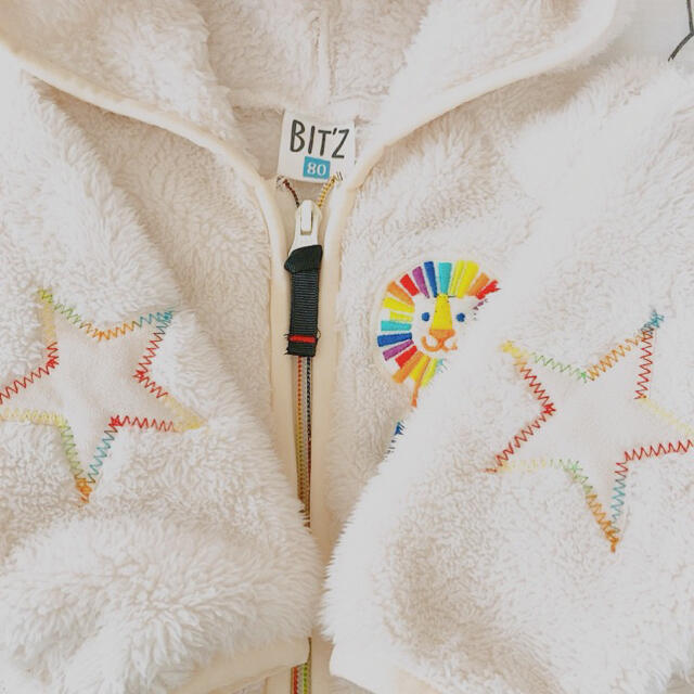 Bit'z(ビッツ)のBIT'Z ビッツ　モコモコパーカー　アウター キッズ/ベビー/マタニティのベビー服(~85cm)(ジャケット/コート)の商品写真