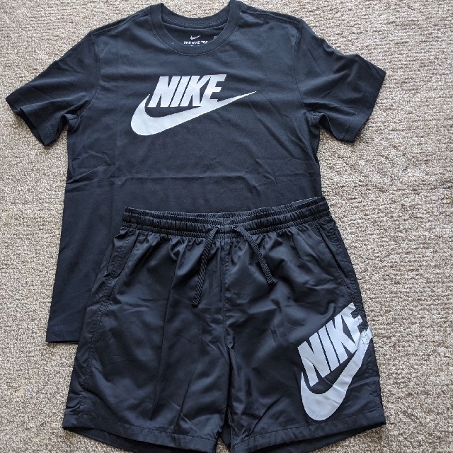 NIKE(ナイキ)のしずちゃん様専用ページ！ナイキ セットアップ ２点 メンズのトップス(Tシャツ/カットソー(半袖/袖なし))の商品写真