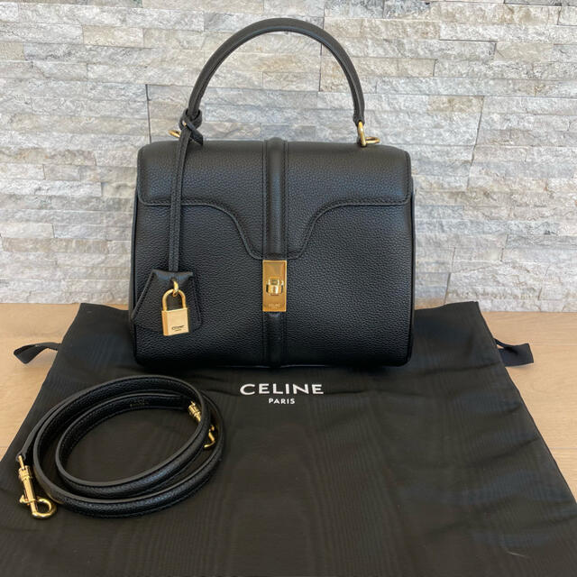 celine(セリーヌ)の★専用ページ★CELlNE セリーヌ セーズ 16 スモール ブラック 黒 レディースのバッグ(ハンドバッグ)の商品写真