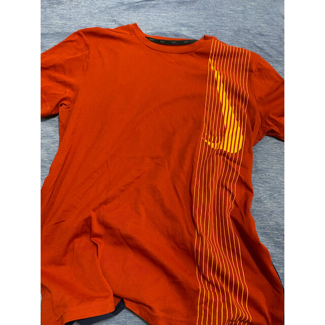 NIKE ＴシャツTシャツ/カットソー(半袖/袖なし)