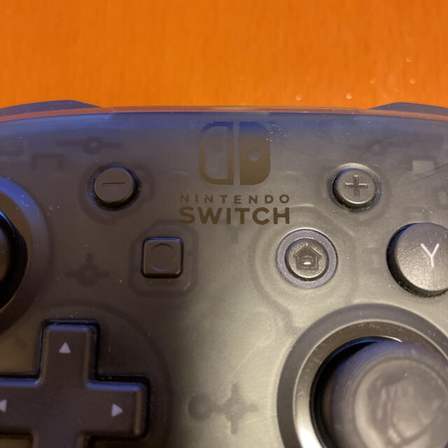 Nintendo Switch(ニンテンドースイッチ)のNintendo NINTENDO SWITCH PROコントローラー エンタメ/ホビーのゲームソフト/ゲーム機本体(その他)の商品写真