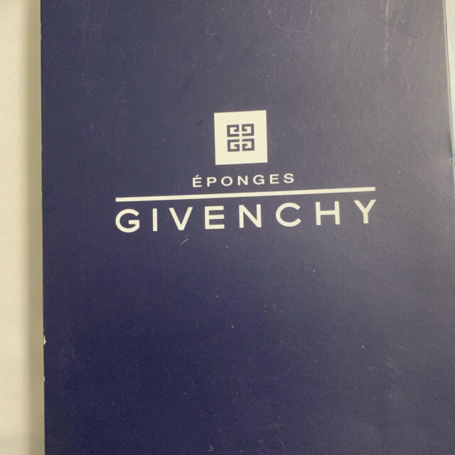 GIVENCHY(ジバンシィ)のジバンシィ  GIVENCHY　フェイスタオル　二枚組 インテリア/住まい/日用品の日用品/生活雑貨/旅行(タオル/バス用品)の商品写真