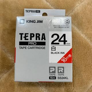 テプラ・プロ テープカートリッジ 白ラベル 24mm 黒文字 ロングタイプ SS(OA機器)
