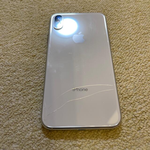 iPhone(アイフォーン)のiphone x  b simフリー シルバー スマホ/家電/カメラのスマートフォン/携帯電話(スマートフォン本体)の商品写真