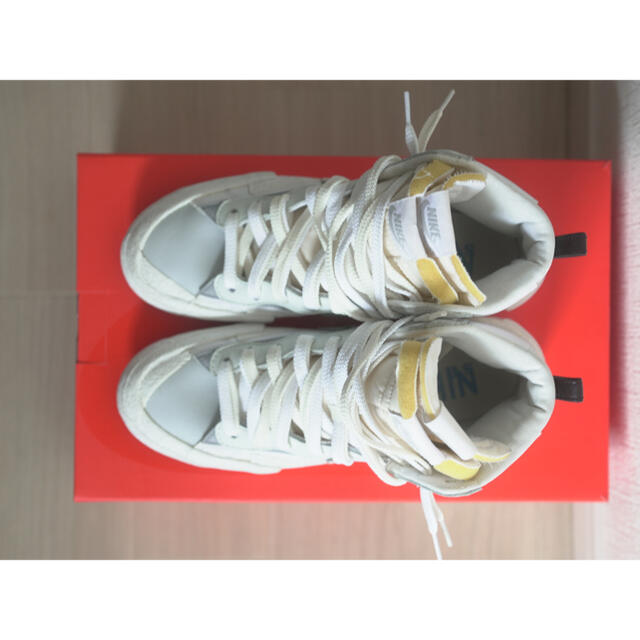 26.5 sacai × NIKE BLAZER WHITE / GREY 1