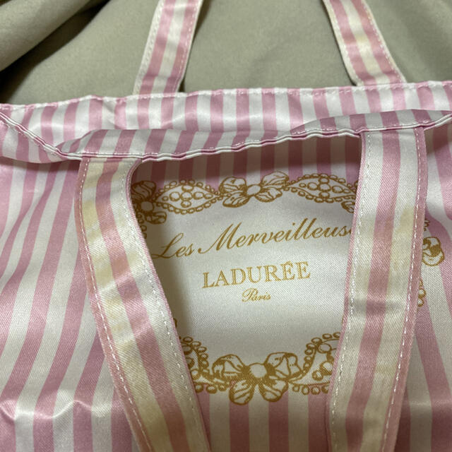 LADUREE(ラデュレ)のラデュレ　サブバッグ　ポーチ レディースのバッグ(エコバッグ)の商品写真