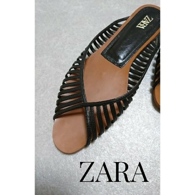 ZARA(ザラ)のZARA 細幅ストラップ フラットサンダル レディースの靴/シューズ(サンダル)の商品写真