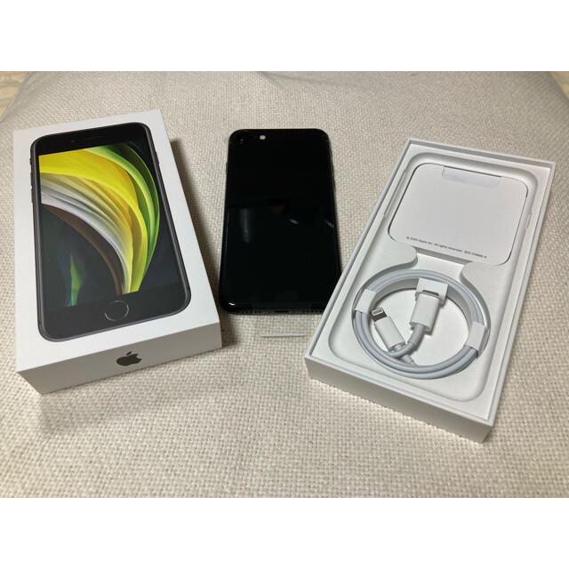 iPhone SE 第2世代 (SE2) ブラック64 GB SIMフリー　新品 1