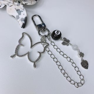 .+71 butterfly8ballkeyring(キーホルダー)