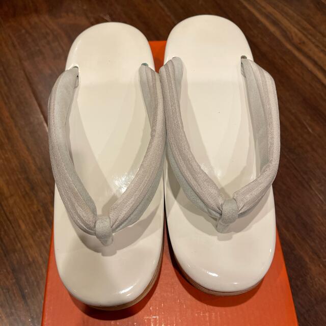 Haku エナメル草履　Mサイズ レディースの靴/シューズ(下駄/草履)の商品写真