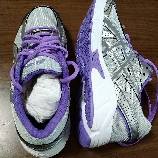 asics(アシックス)のアシックス　ランニングシューズ レディースの靴/シューズ(スニーカー)の商品写真