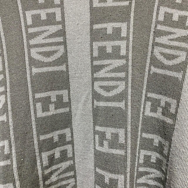 FENDI(フェンディ)のオールド FENDI フェンディ ロゴ編 ウール ニット セーター    レディースのトップス(ニット/セーター)の商品写真