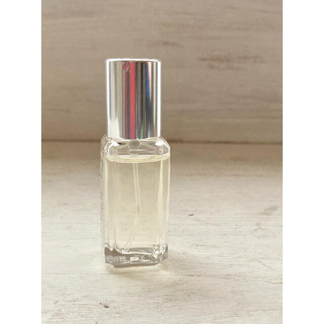 Jo Malone(ジョーマローン)の★ほぼ未使用★人気香水★ジョーマローン ウォーターリリー コロン 9ml コスメ/美容の香水(ユニセックス)の商品写真