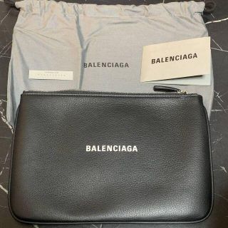 未使用・送料無料□バレンシアガ・BALENCIAGA□EVERYDAY L POUCH M