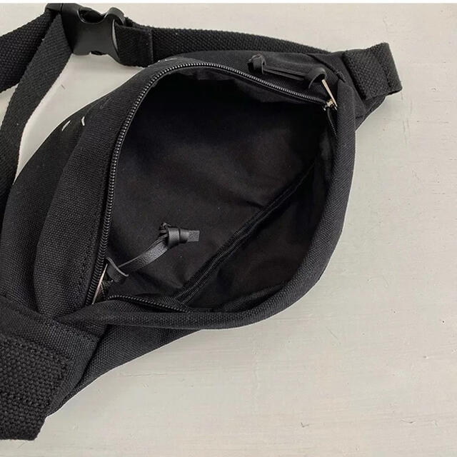 ボディバック　ウエストバッグ　新品未使用 メンズのバッグ(ウエストポーチ)の商品写真