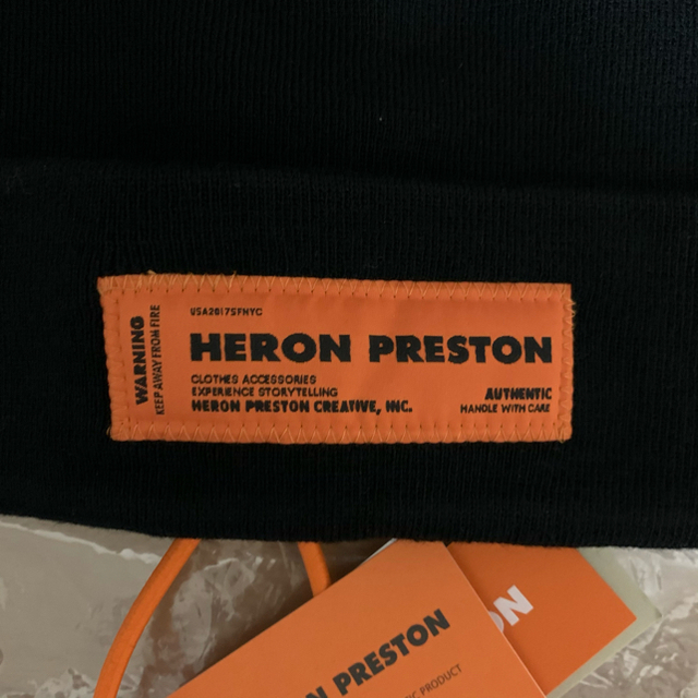 新品！HERON PRESTON ニット帽 メンズの帽子(ニット帽/ビーニー)の商品写真