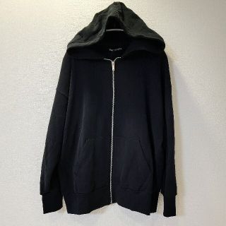 ザラ(ZARA)の【新品未使用】 ZARA 裏起毛パーカー ブラック ジップアップパーカー(パーカー)