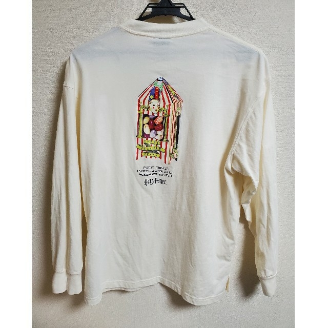 GU(ジーユー)のGU ハリーポッター ロンT オフホワイト M レディースのトップス(Tシャツ(長袖/七分))の商品写真