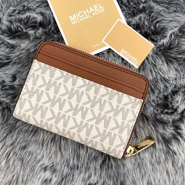 新品☆MICHAEL KORS ホワイト シグネチャー  レザー ミニ 折り財布