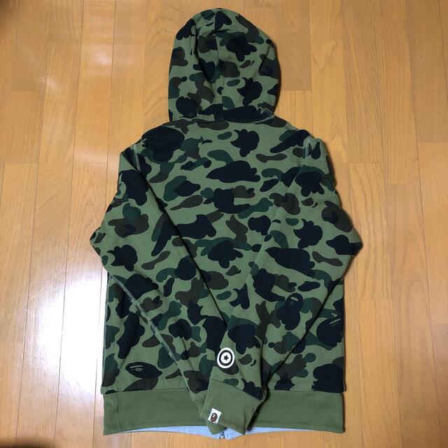 A BATHING APE(アベイシングエイプ)のREVERSIBLE SHARK FULL ZIP HOODIE メンズのトップス(パーカー)の商品写真