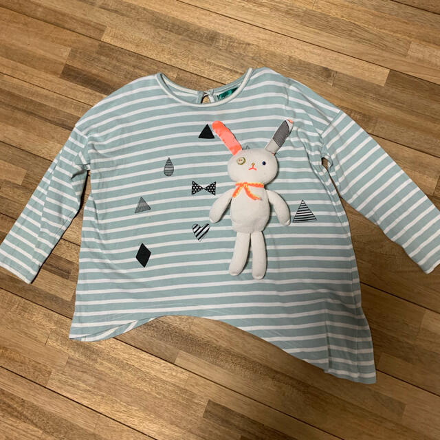 annika(アニカ)のAnnika(アニカ）　ボーダーカットソー　120 キッズ/ベビー/マタニティのキッズ服女の子用(90cm~)(Tシャツ/カットソー)の商品写真