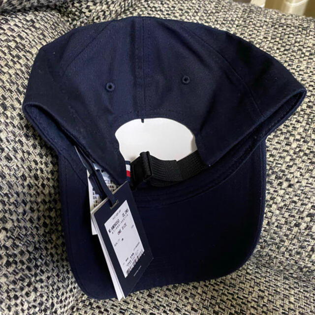 TOMMY HILFIGER(トミーヒルフィガー)のtommy hilfiger  トミーヒルフィガー  新品　キャップ　ネイビー レディースの帽子(キャップ)の商品写真