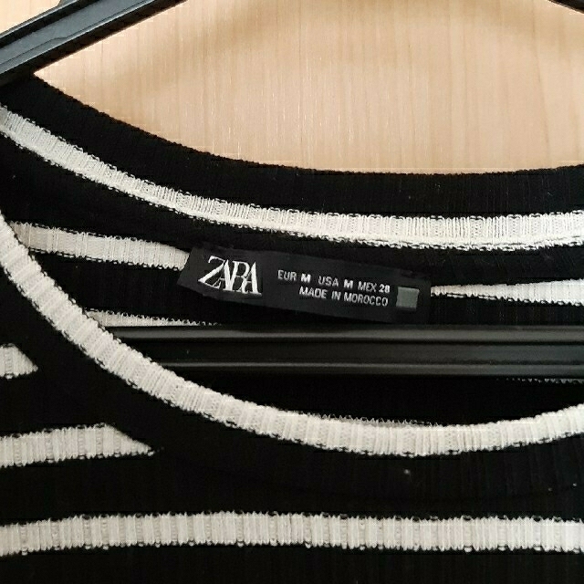 ZARA(ザラ)のショルダーフレアTシャツ レディースのトップス(カットソー(長袖/七分))の商品写真