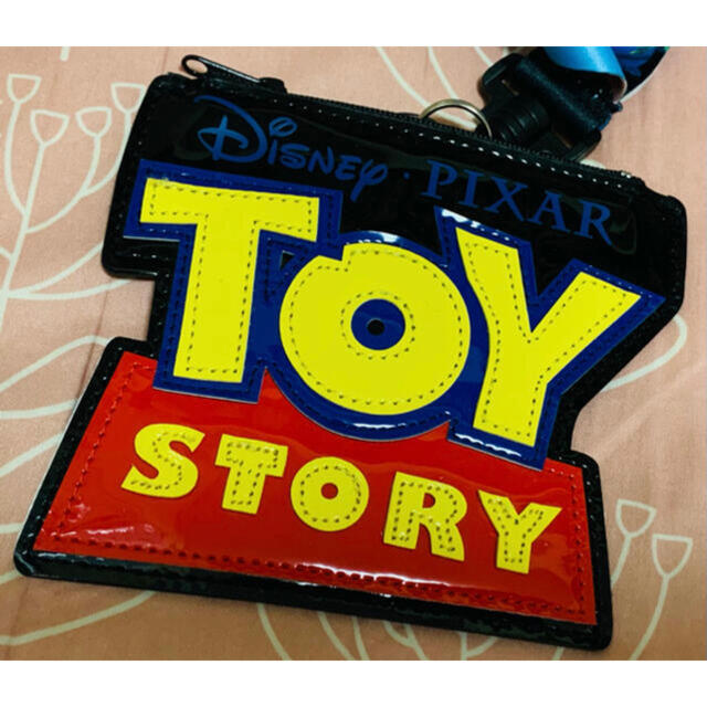 Disney(ディズニー)のトイ・ストーリー　リトル・グリーン・メン  サングラス　&　パスケース エンタメ/ホビーのおもちゃ/ぬいぐるみ(キャラクターグッズ)の商品写真