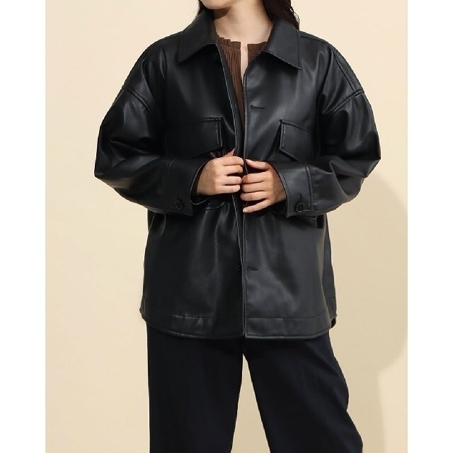 Mila Owen(ミラオーウェン)のミラオーウェン エコレザージャケット ブラック サイズM レディースのジャケット/アウター(ノーカラージャケット)の商品写真