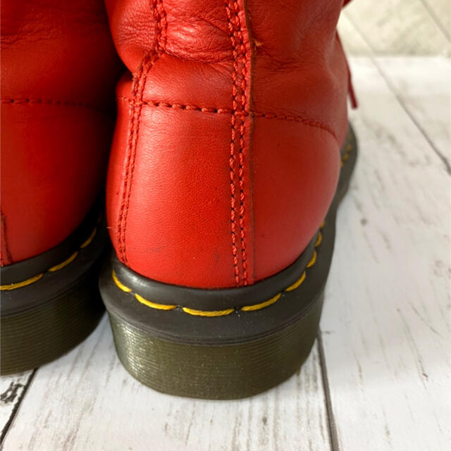 Dr.Martens(ドクターマーチン)のDr.Martens8ホール柔らかレザーのレッドブーツ レディースの靴/シューズ(ブーツ)の商品写真