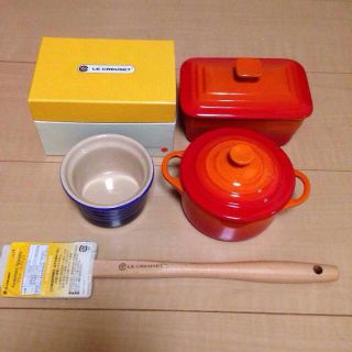 ルクルーゼ(LE CREUSET)のルクルーゼ セット ミニココット スパチュラ バターケース ラムカン 新品未使用(食器)