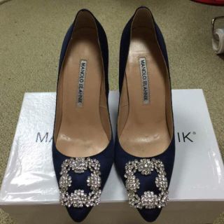 マノロブラニク(MANOLO BLAHNIK)の3/15までsari♡様お取り置き！マノロブラニク ハンギシ ネイビー 36  (ハイヒール/パンプス)