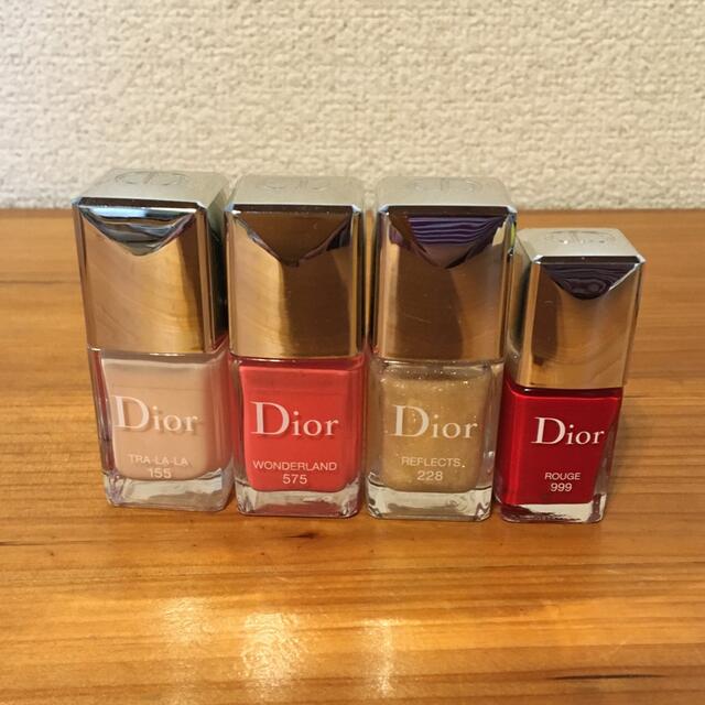 Christian Dior(クリスチャンディオール)のDIOR ヴェルニ　ネイルエナメル（4色セット） コスメ/美容のネイル(マニキュア)の商品写真