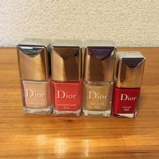 クリスチャンディオール(Christian Dior)のDIOR ヴェルニ　ネイルエナメル（4色セット）(マニキュア)