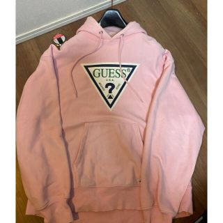 ゲス(GUESS)のGUESS 初期ロゴ　緑ロゴ　ピンク　パーカー(パーカー)