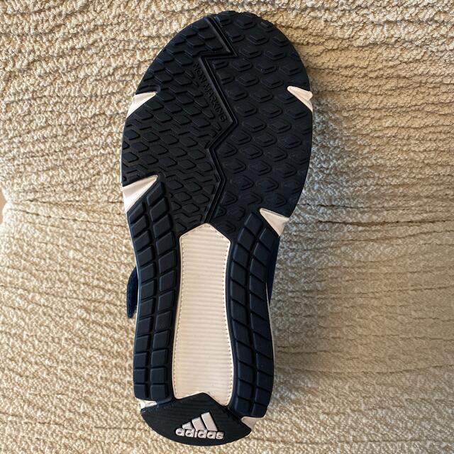 adidas(アディダス)のアディダス　スニーカー23.0 キッズ/ベビー/マタニティのキッズ靴/シューズ(15cm~)(スニーカー)の商品写真