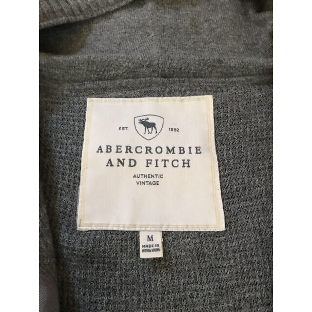 Abercrombie&Fitch(アバクロンビーアンドフィッチ)の【かおりんさん専用】アバクロ　フード付きニットカーディガン レディースのトップス(カーディガン)の商品写真